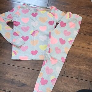 3/$15! Carter's Size 6 Gray Pajama Set with Colorful Hearts